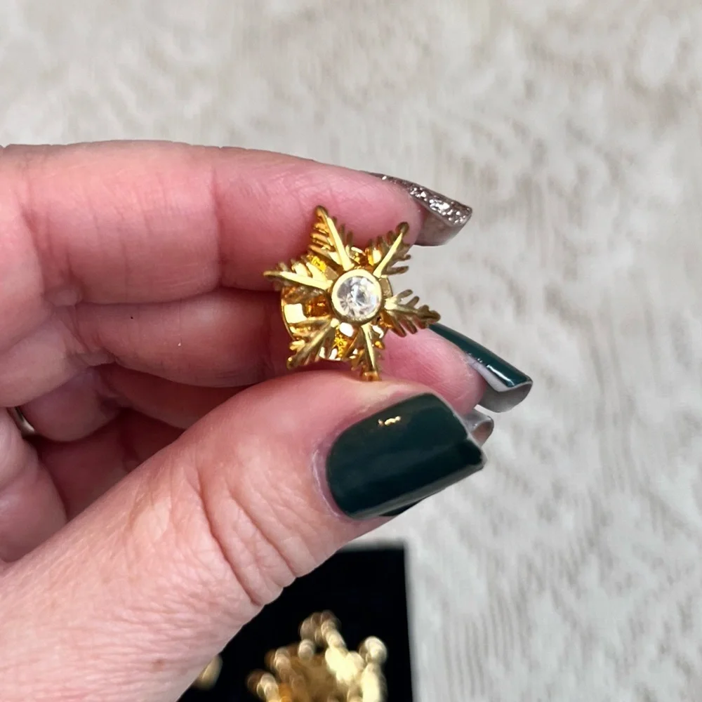 Assorted Gold 24k & 18k gold plated decorative pins